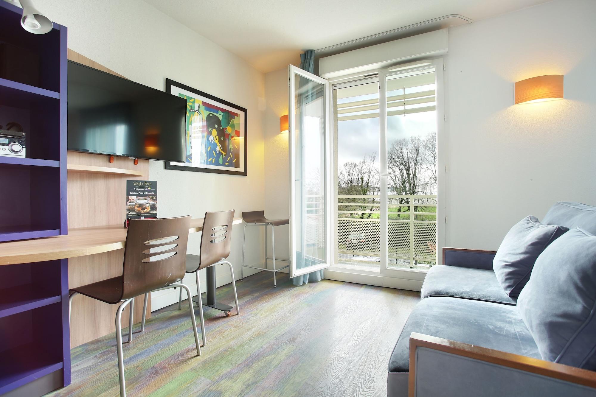 Suite-Home Orleans-Saran Exterior photo
