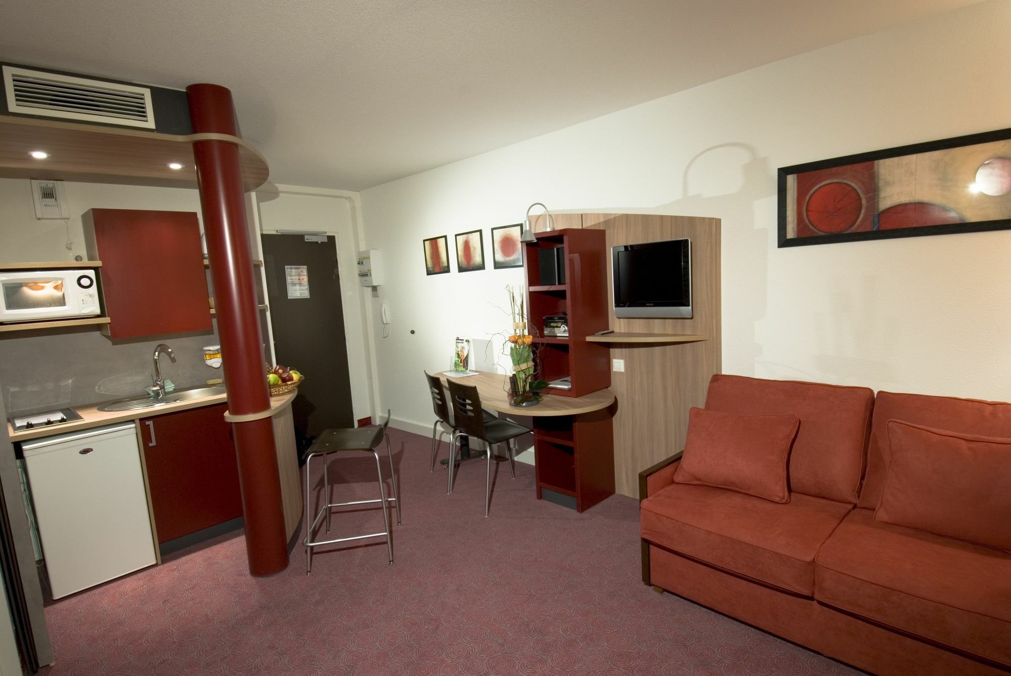Suite-Home Orleans-Saran Exterior photo